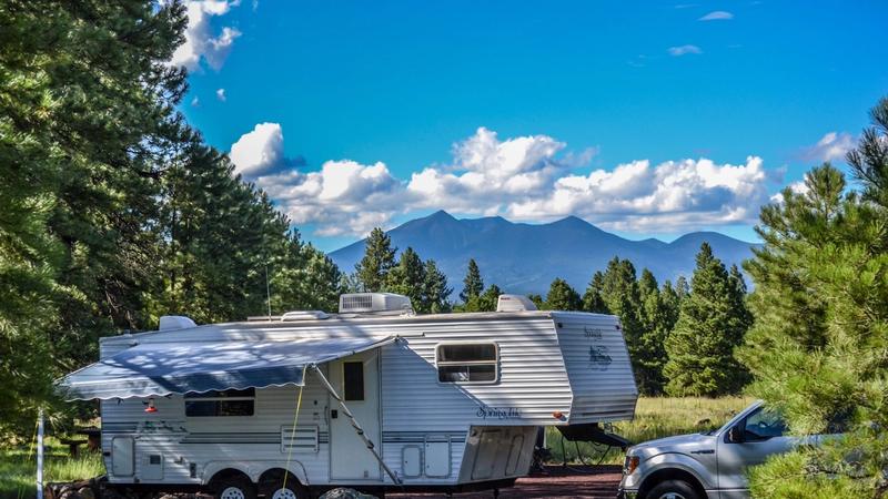 Rockies Adventure Hub: Extended Stay Opportunities for Campground Owners