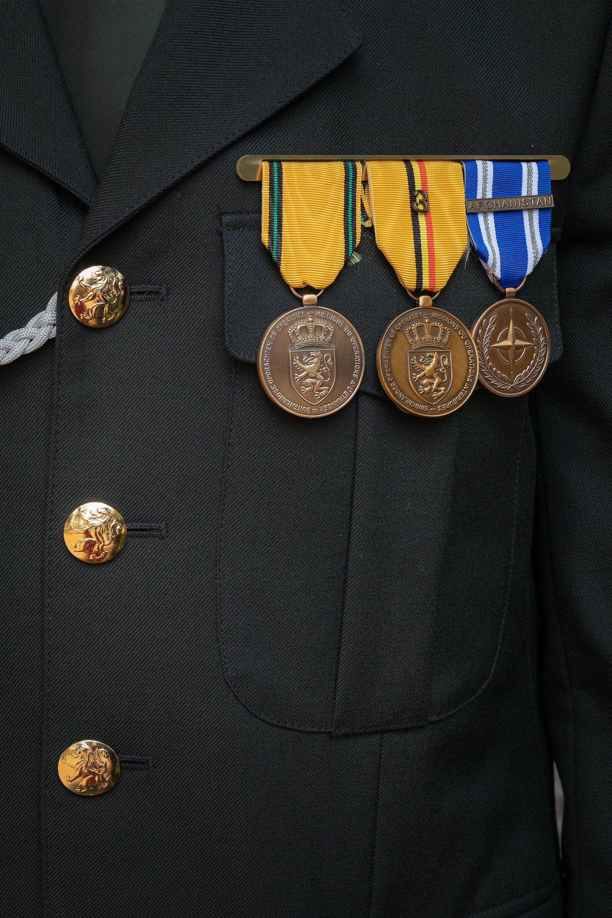 Missing alternative text