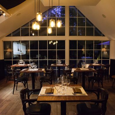 Missing alternative text