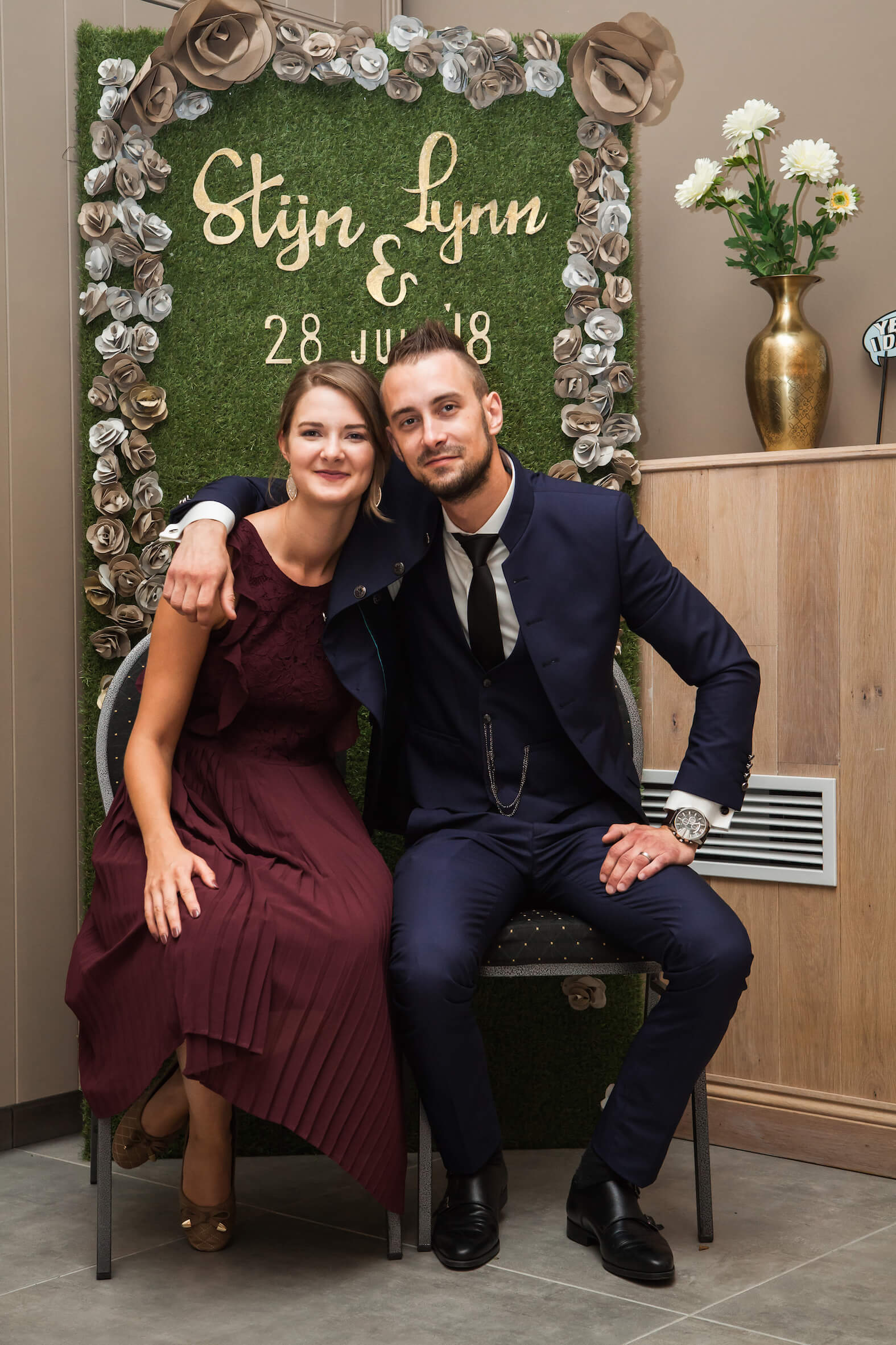 Missing alternative text