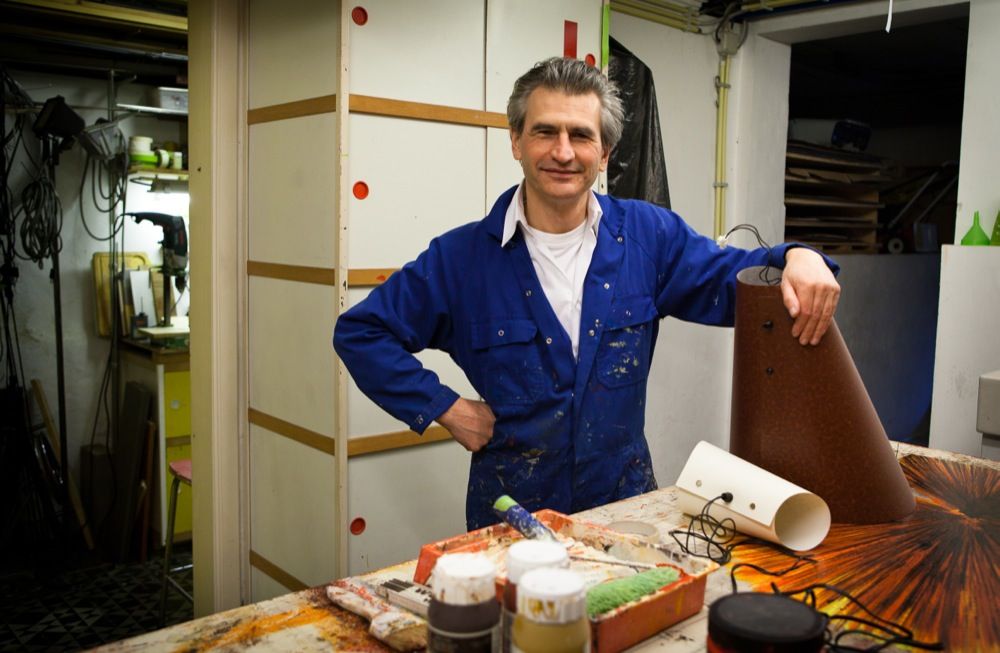 Missing alternative text