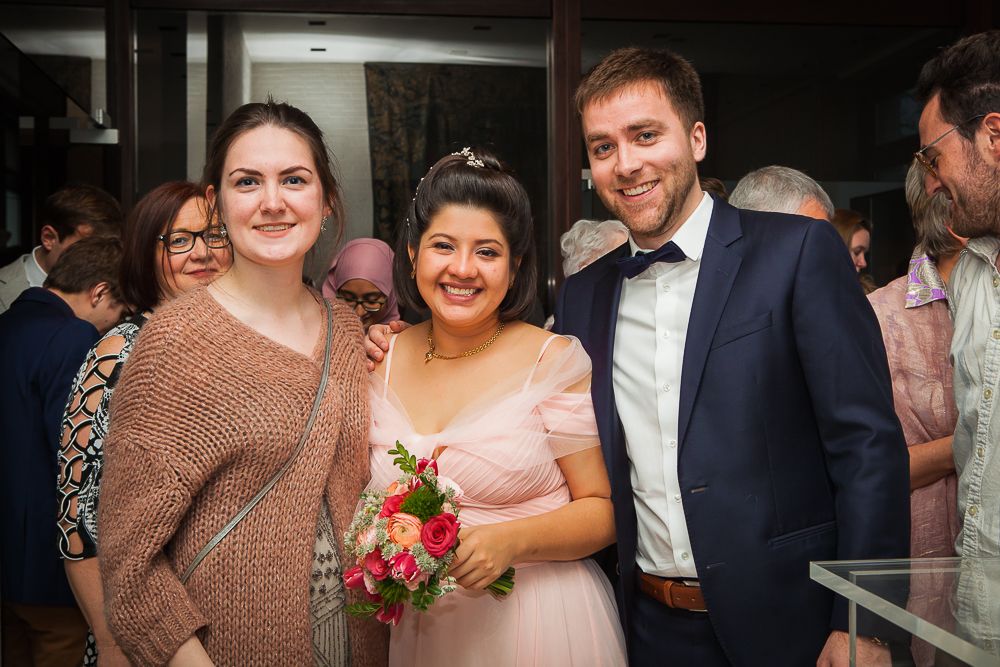 Missing alternative text