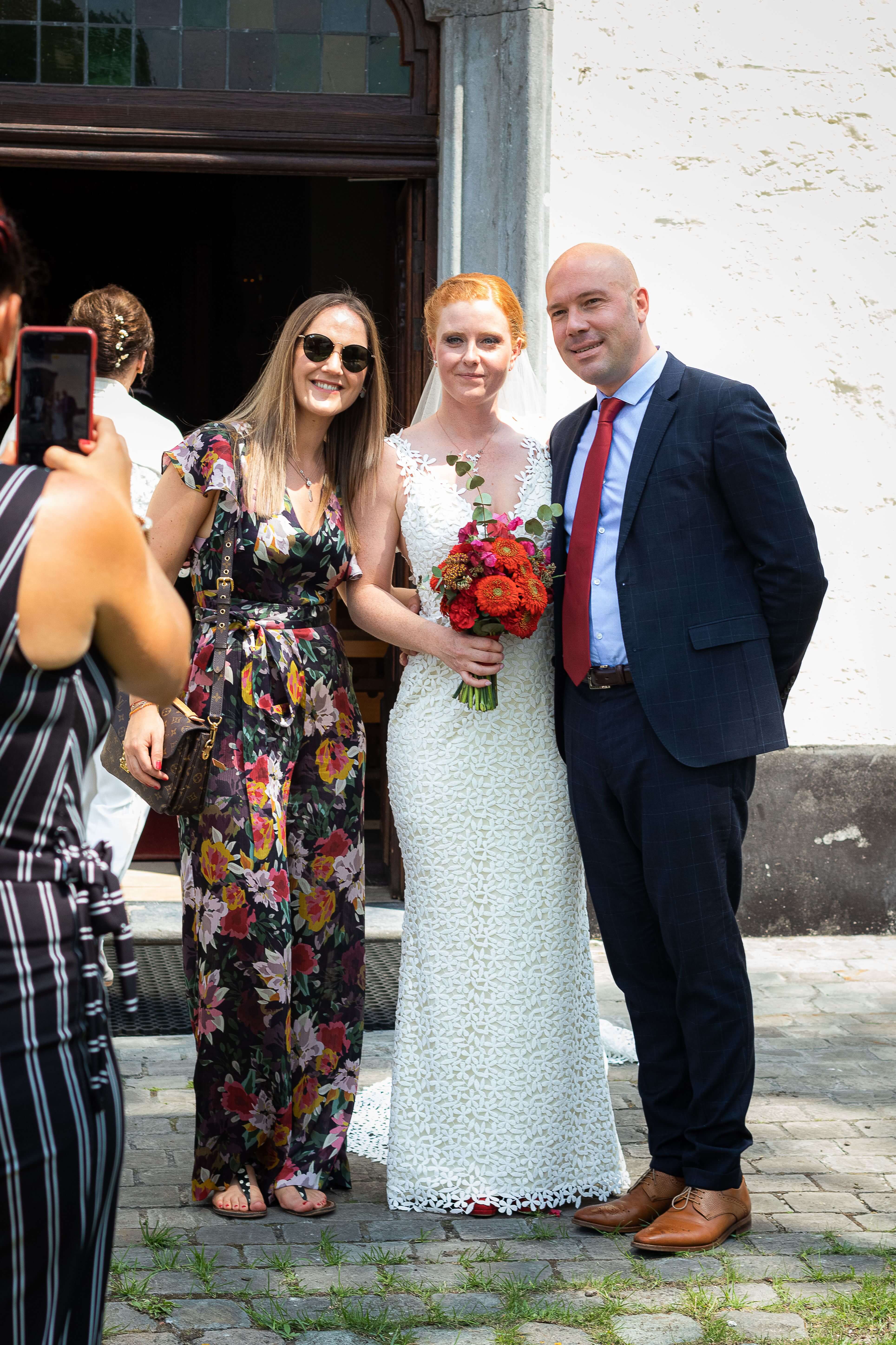 Missing alternative text