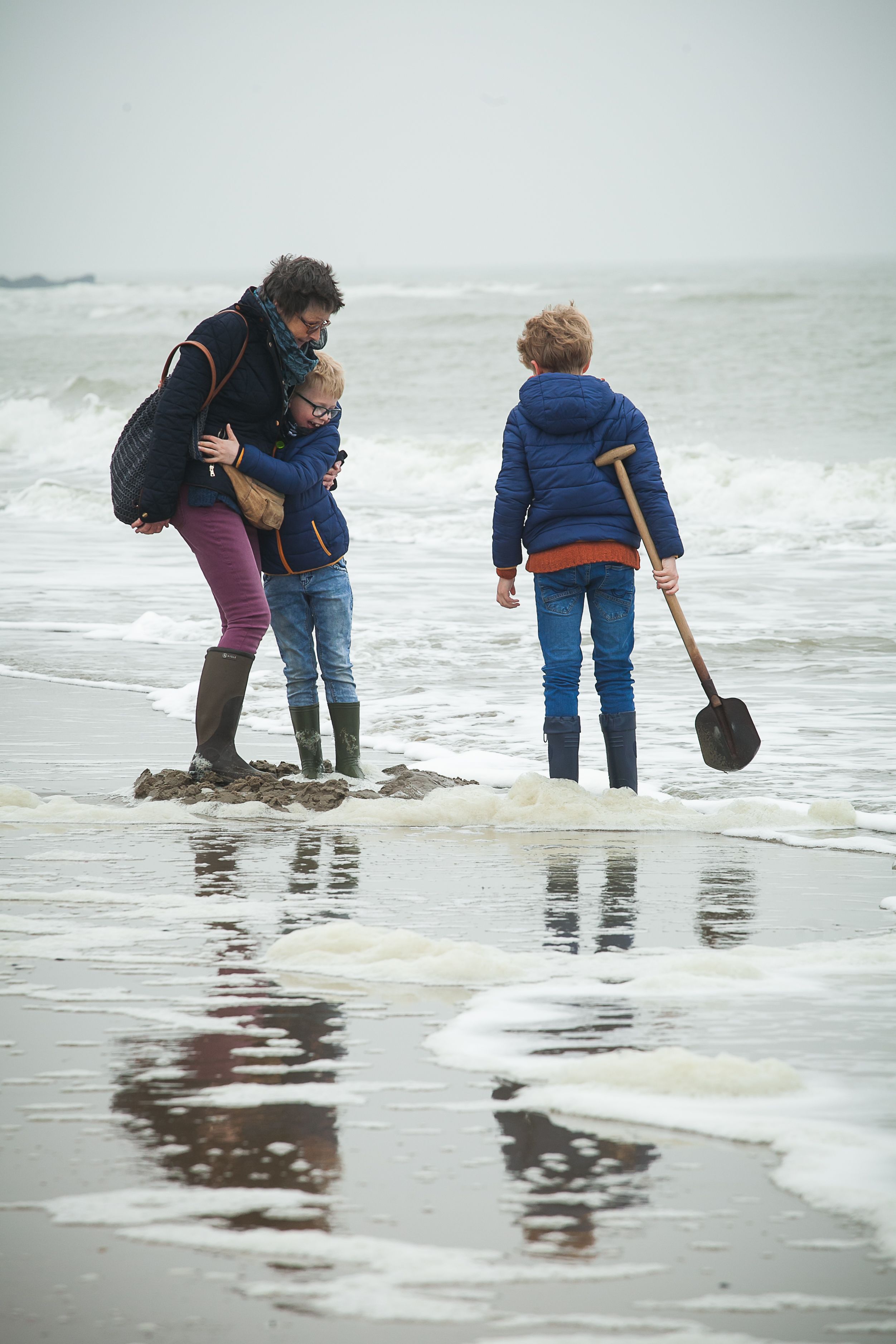 Missing alternative text