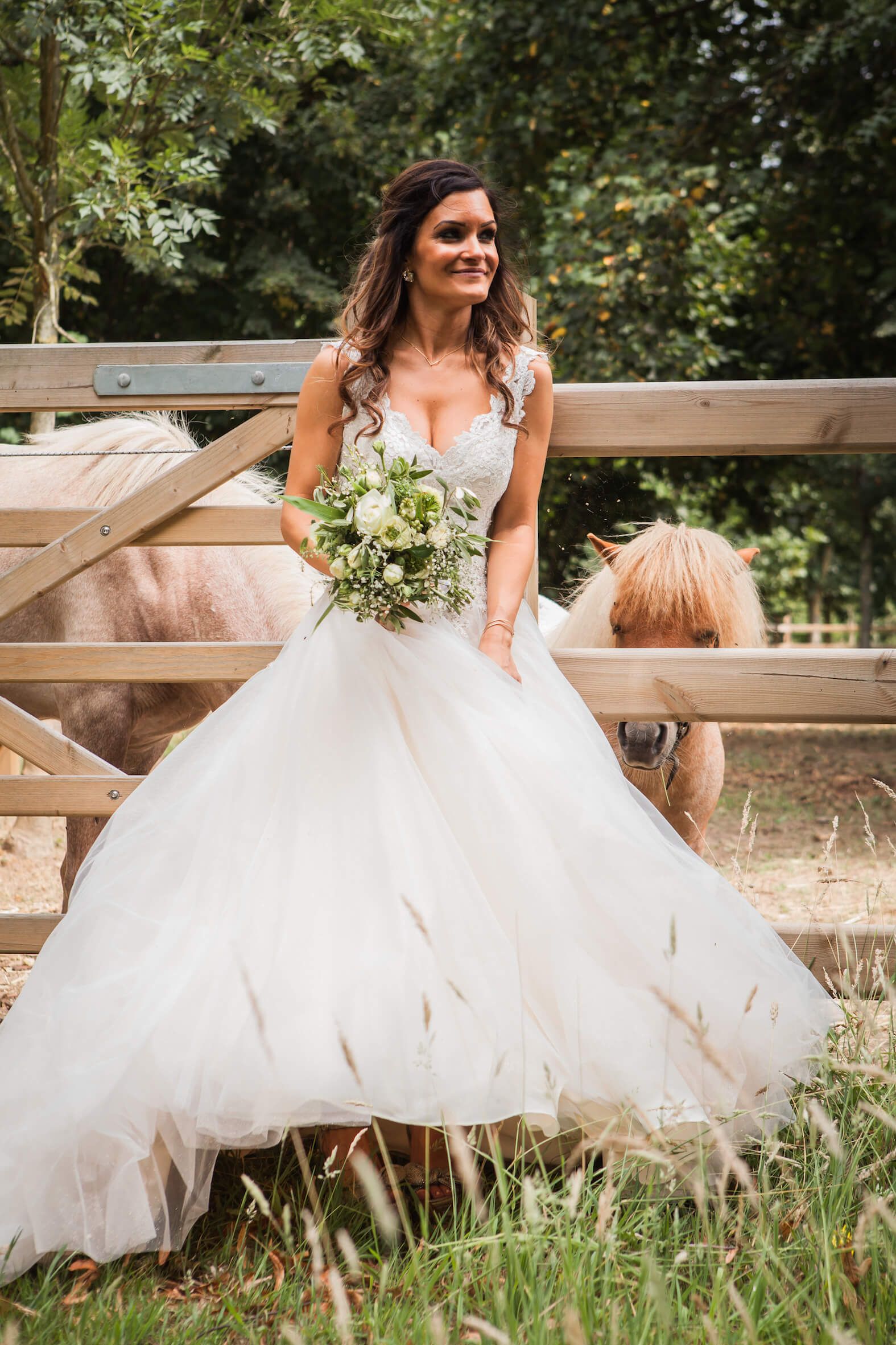 Missing alternative text