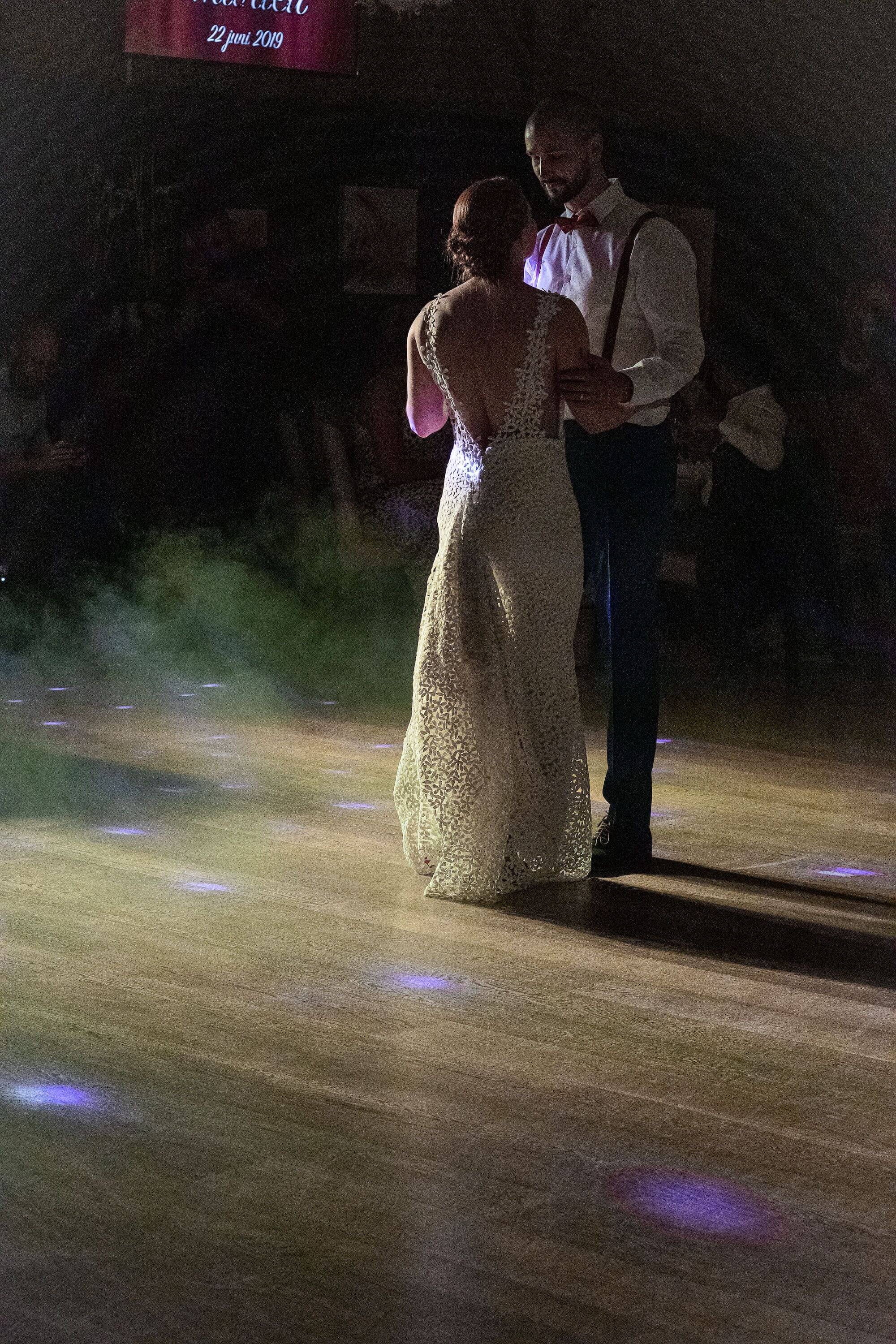 Missing alternative text