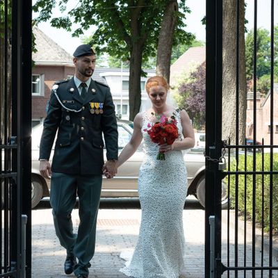 Missing alternative text