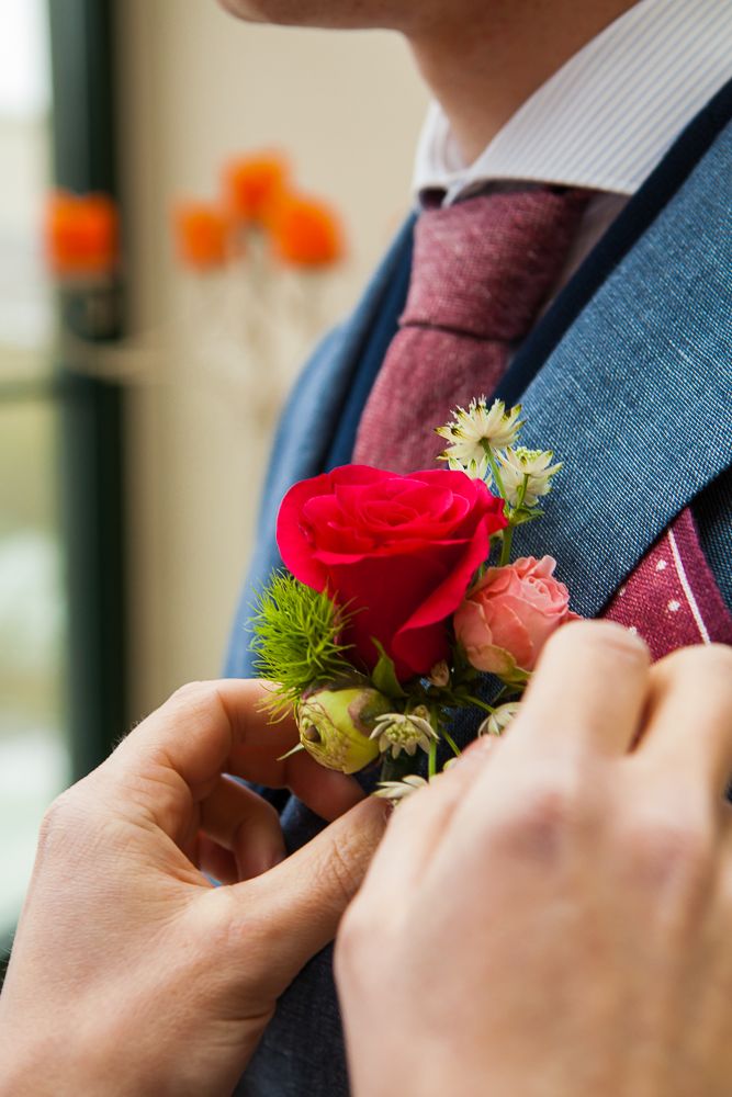 Missing alternative text