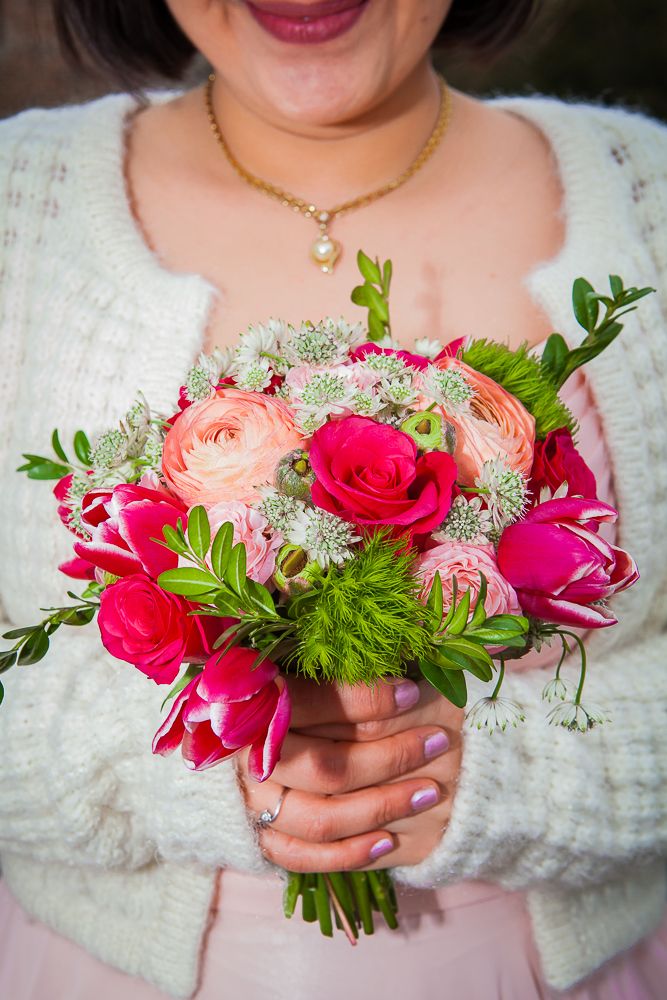 Missing alternative text