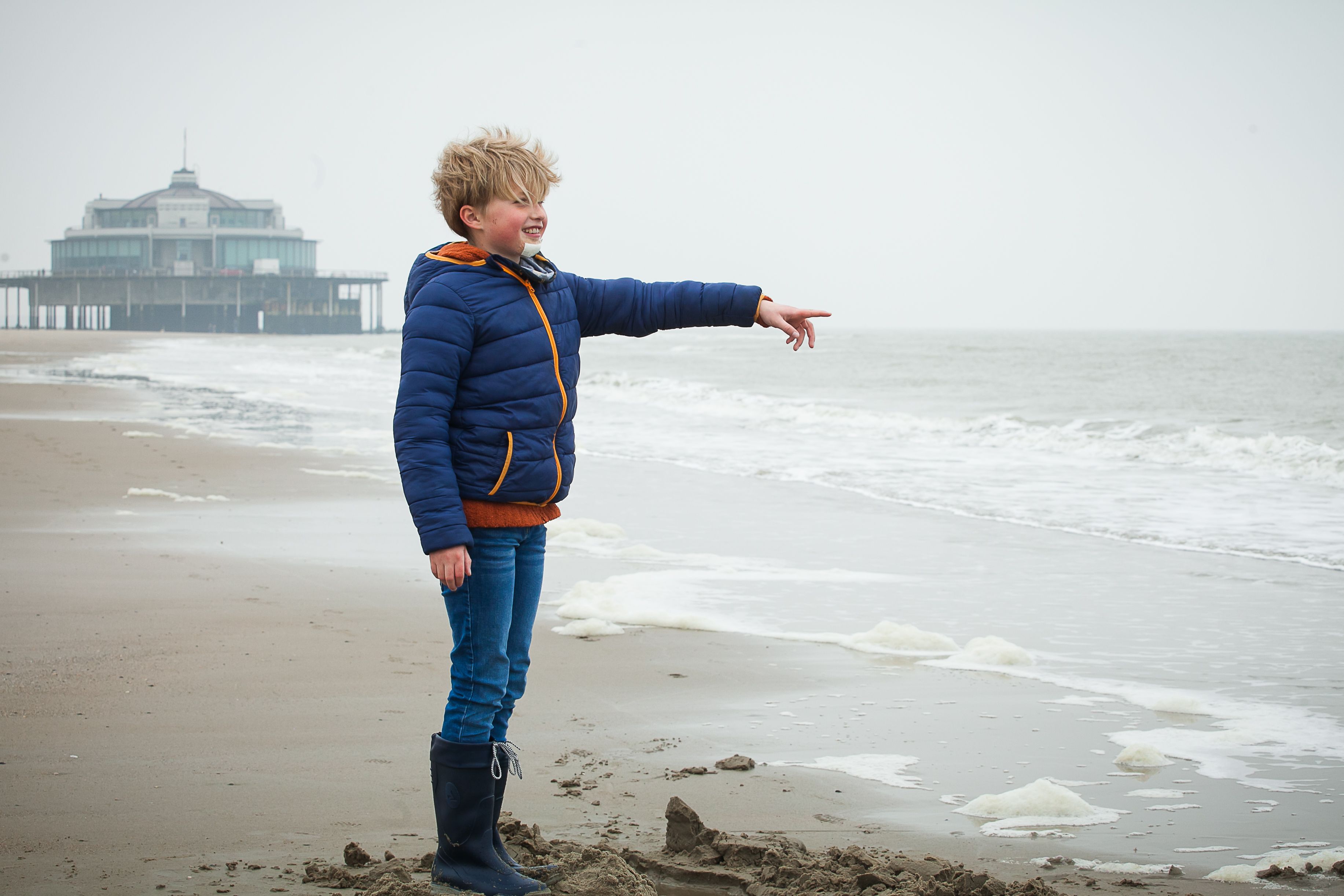 Missing alternative text