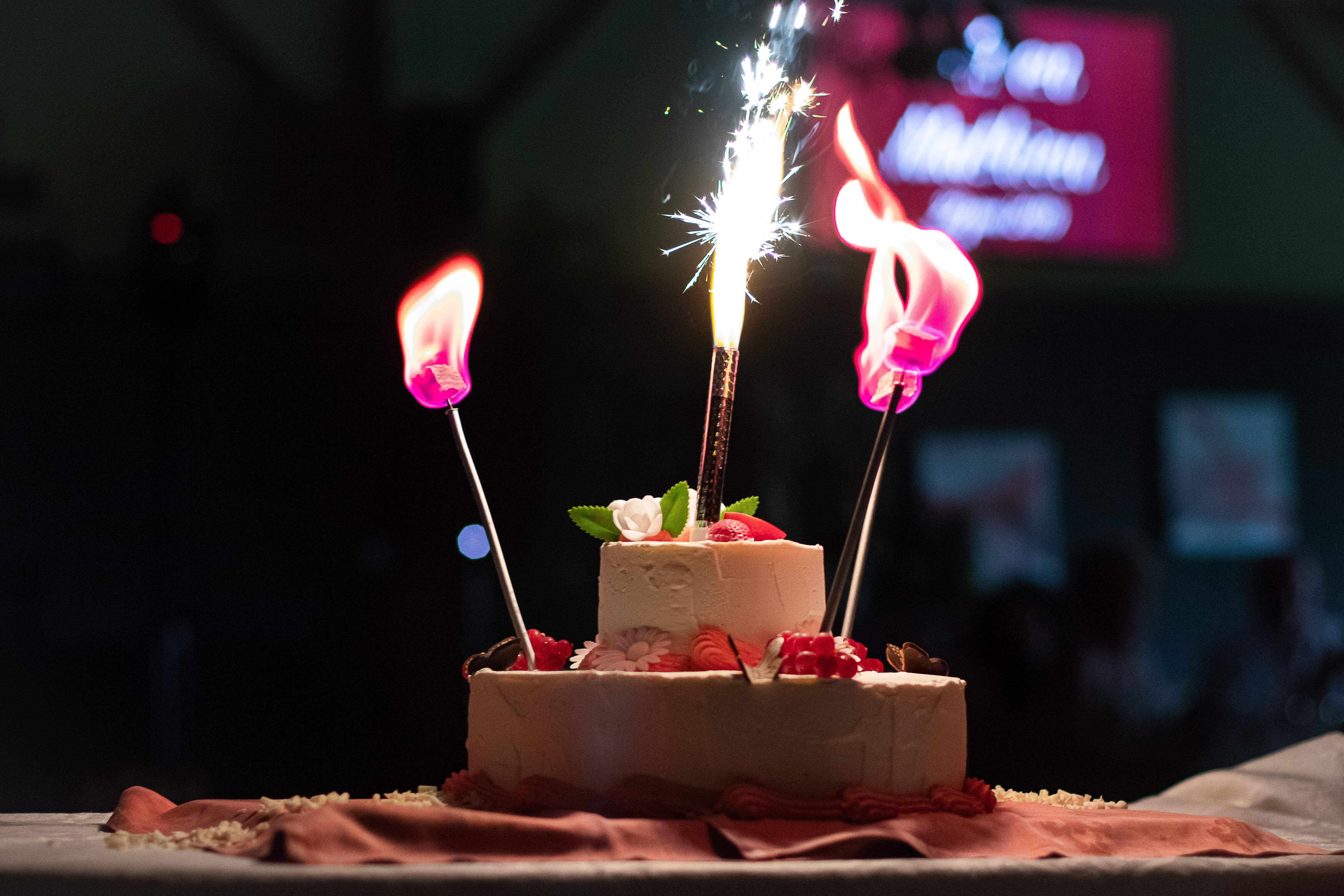 Missing alternative text