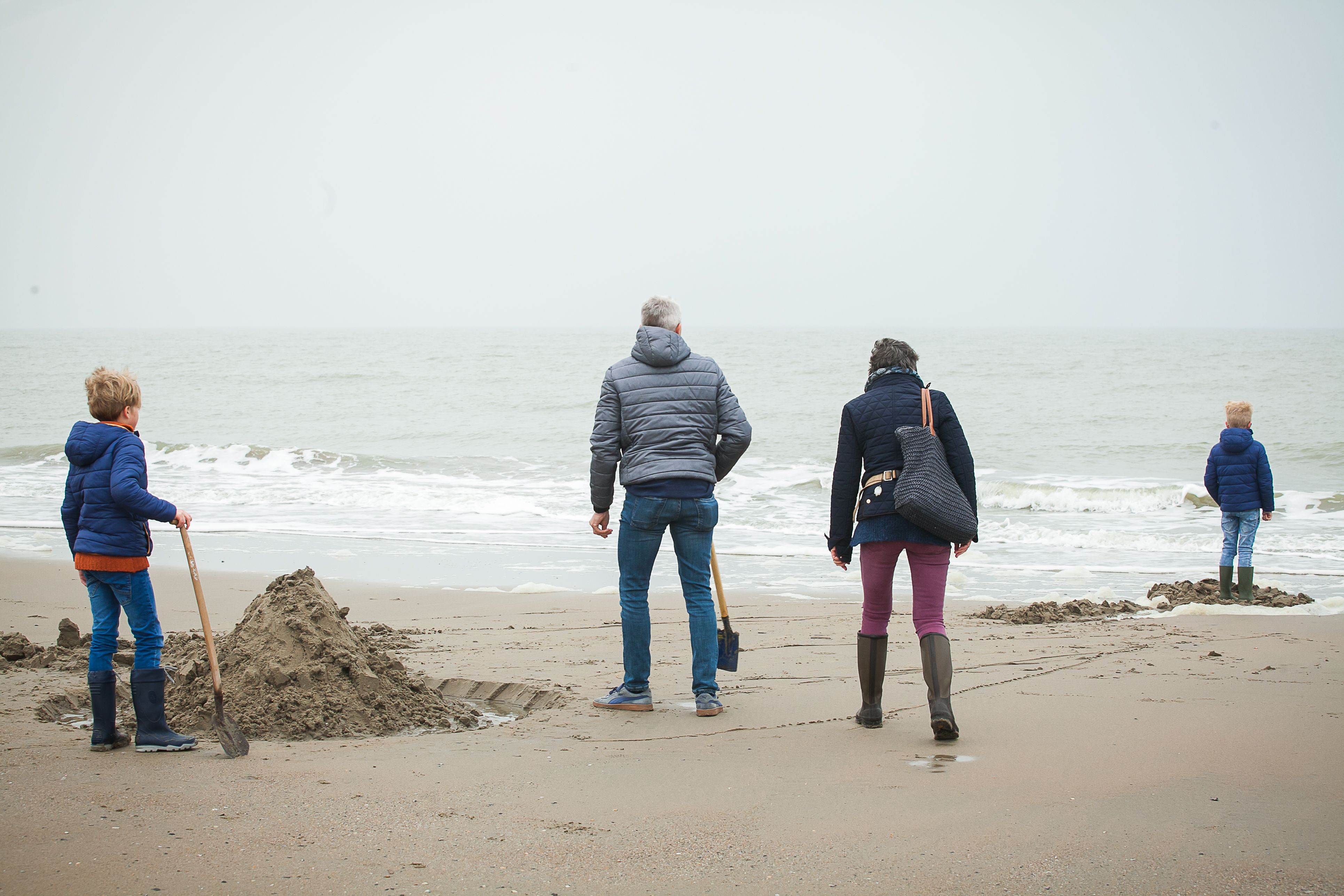 Missing alternative text