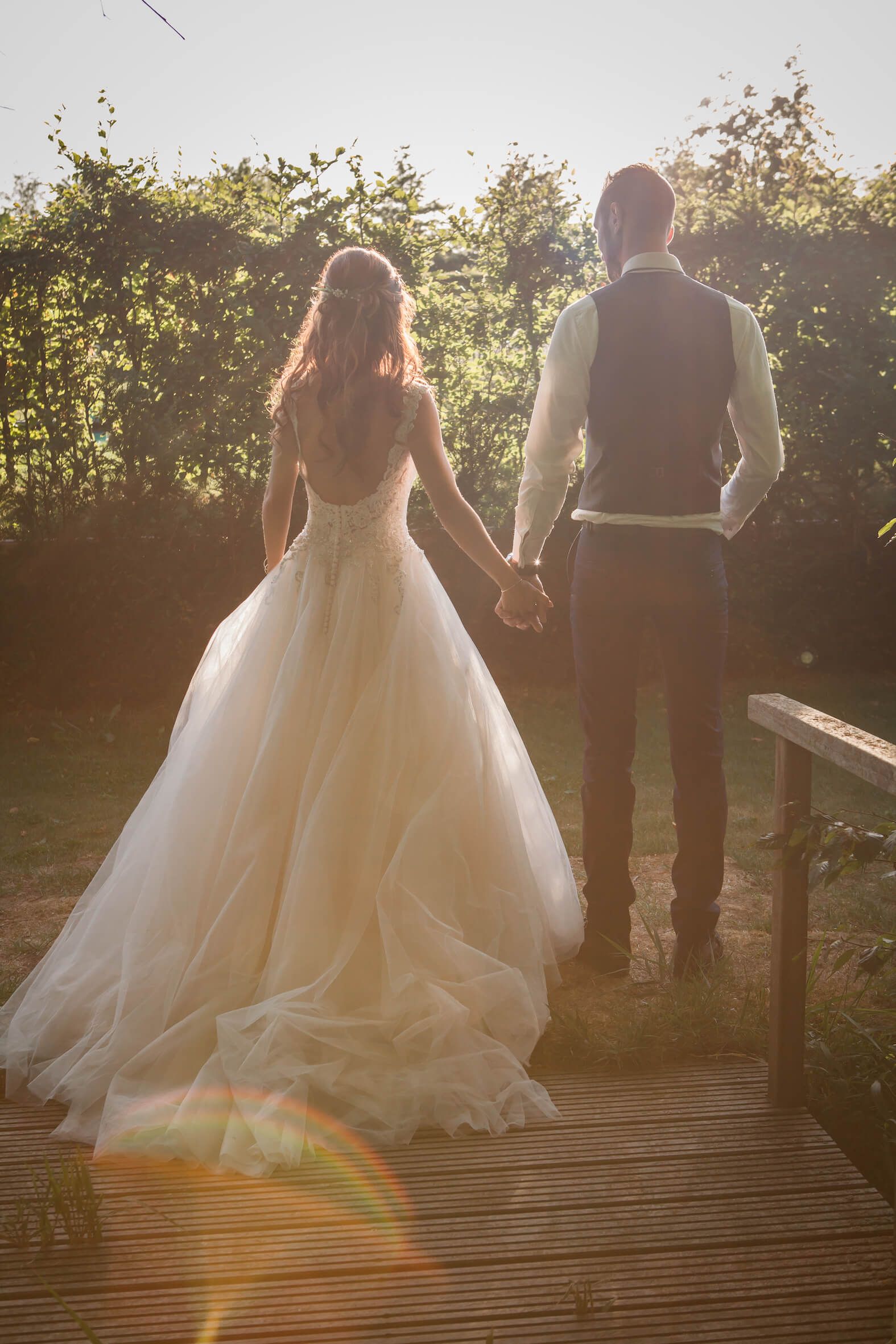 Missing alternative text