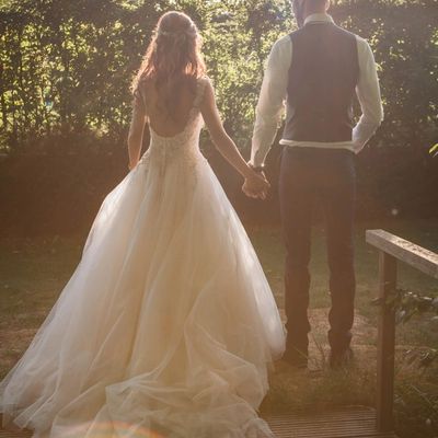 Missing alternative text