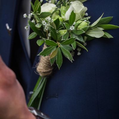 Missing alternative text