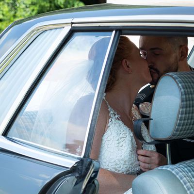 Missing alternative text