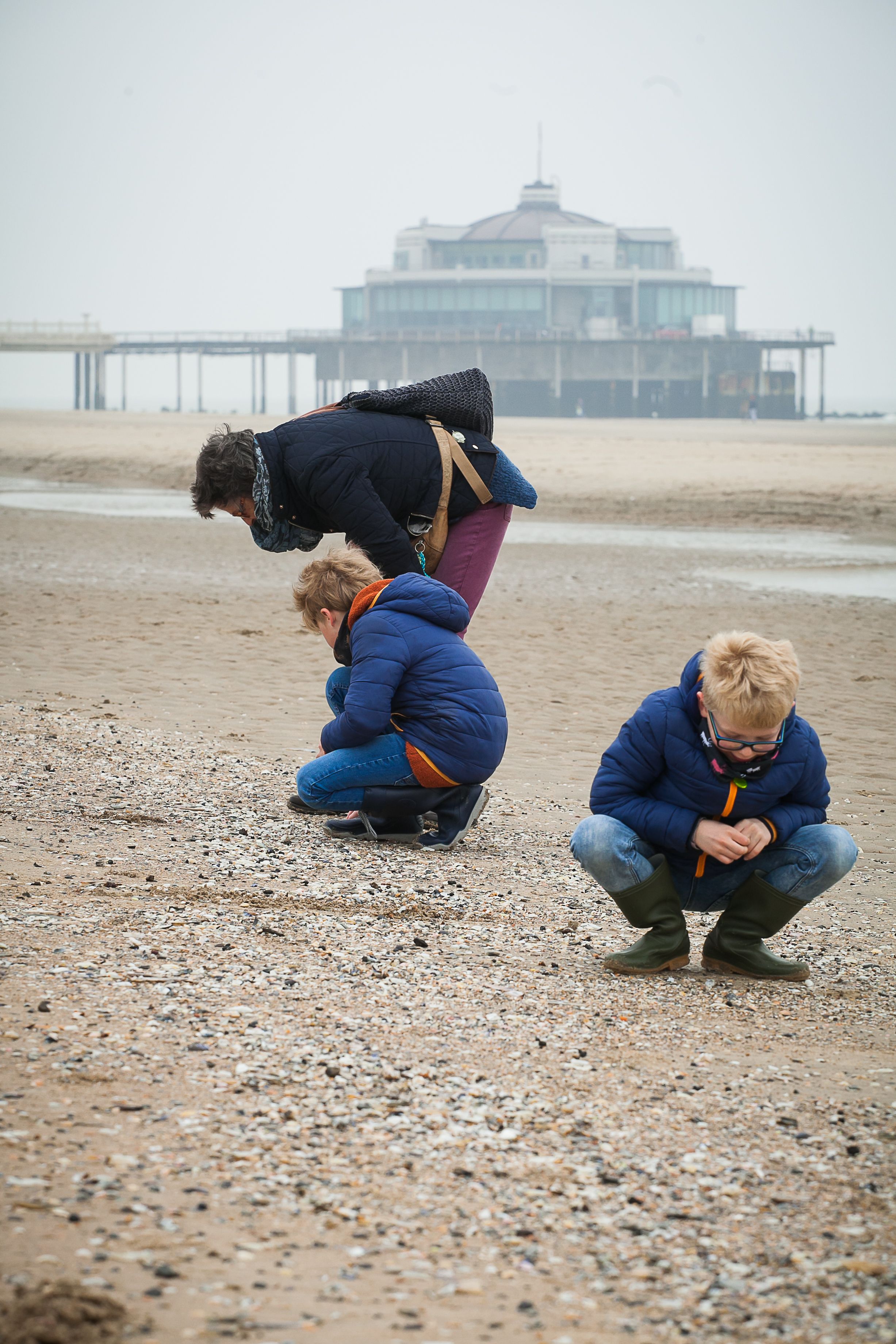 Missing alternative text