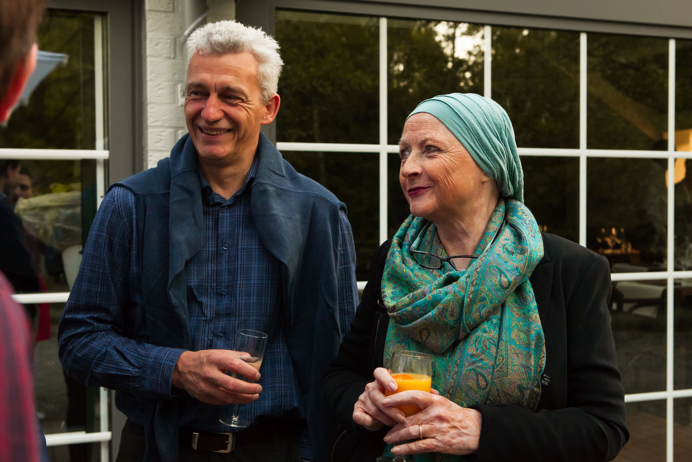 Missing alternative text