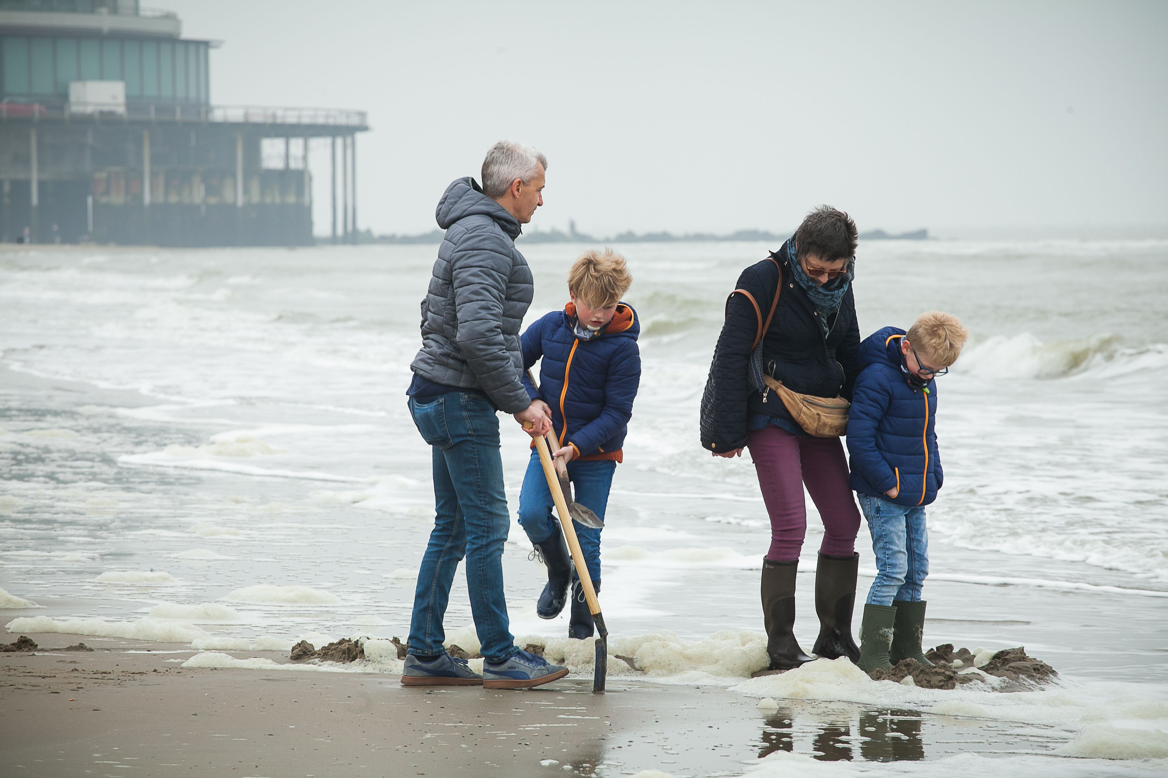 Missing alternative text