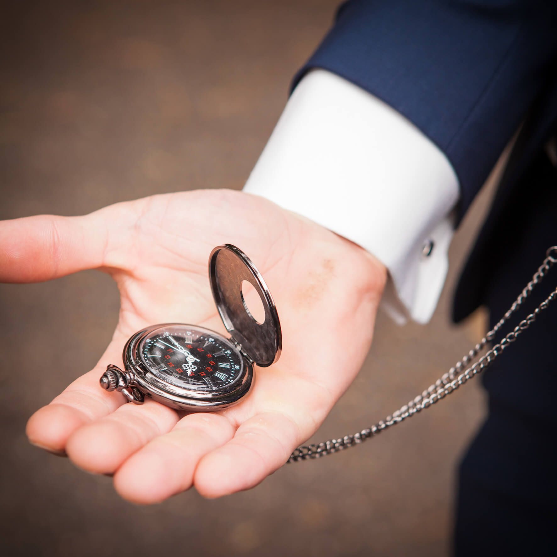 Missing alternative text