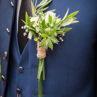 Missing alternative text