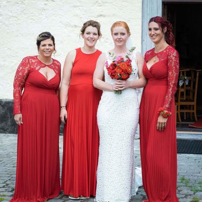 Missing alternative text