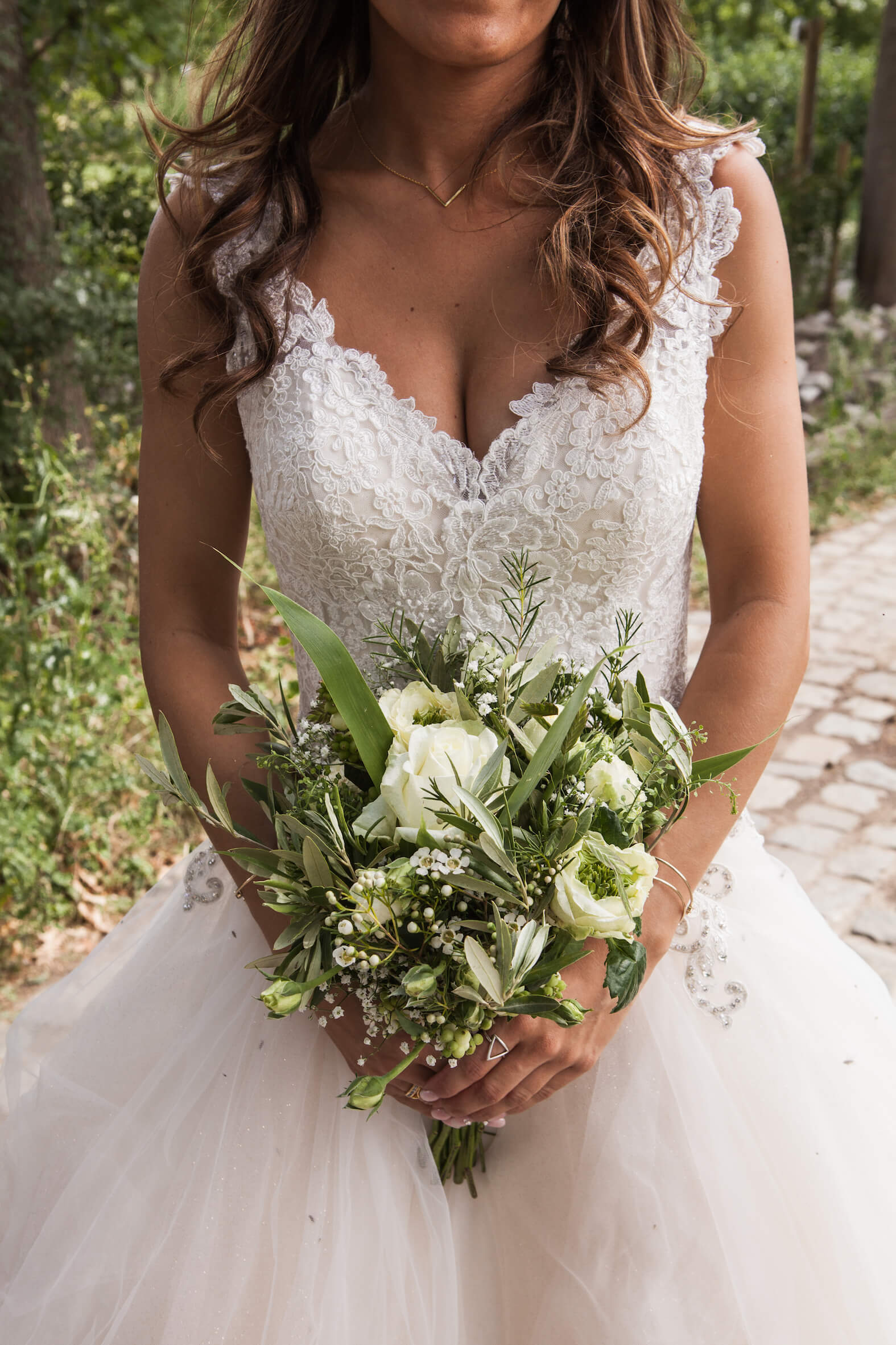 Missing alternative text