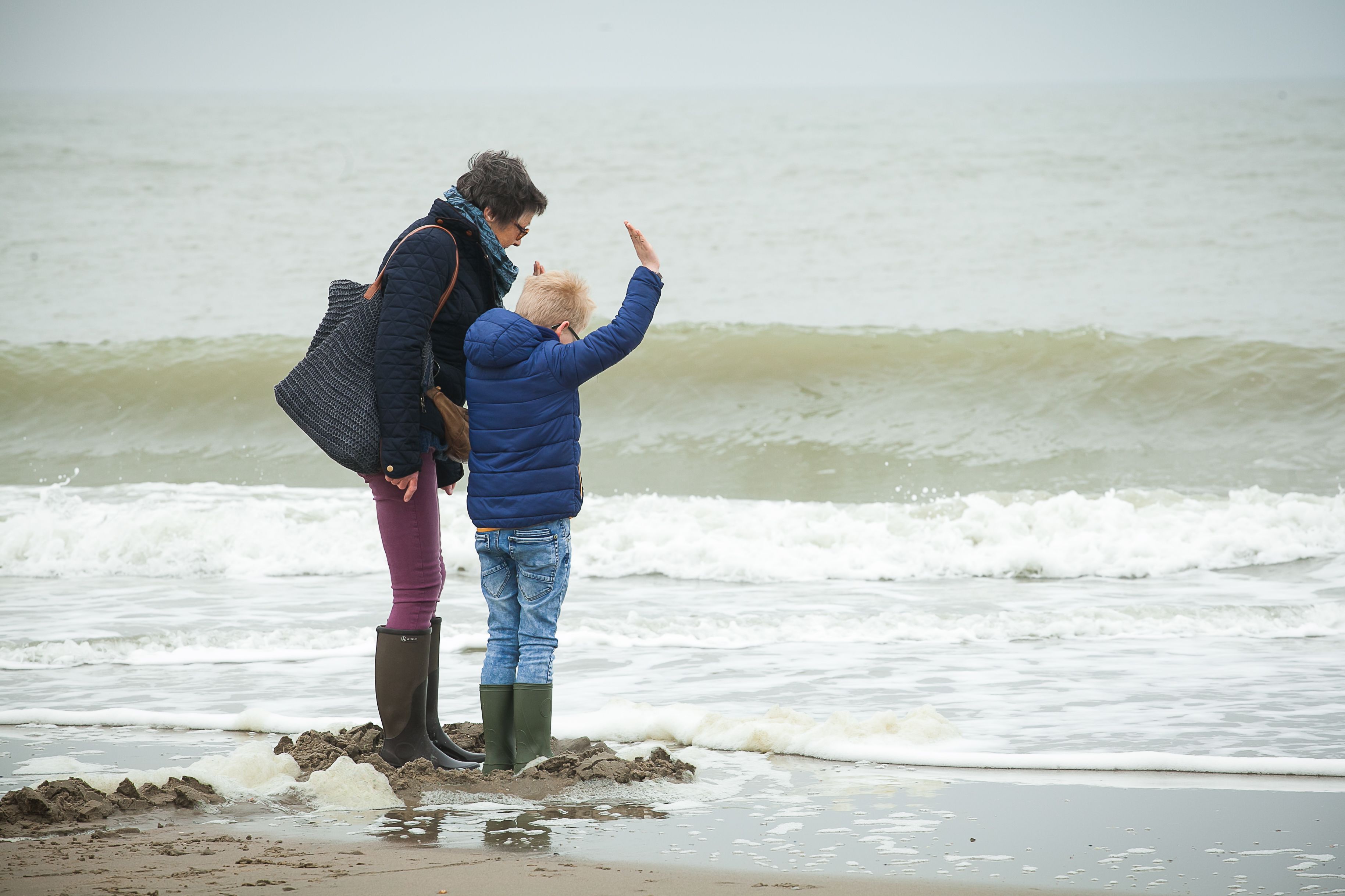 Missing alternative text