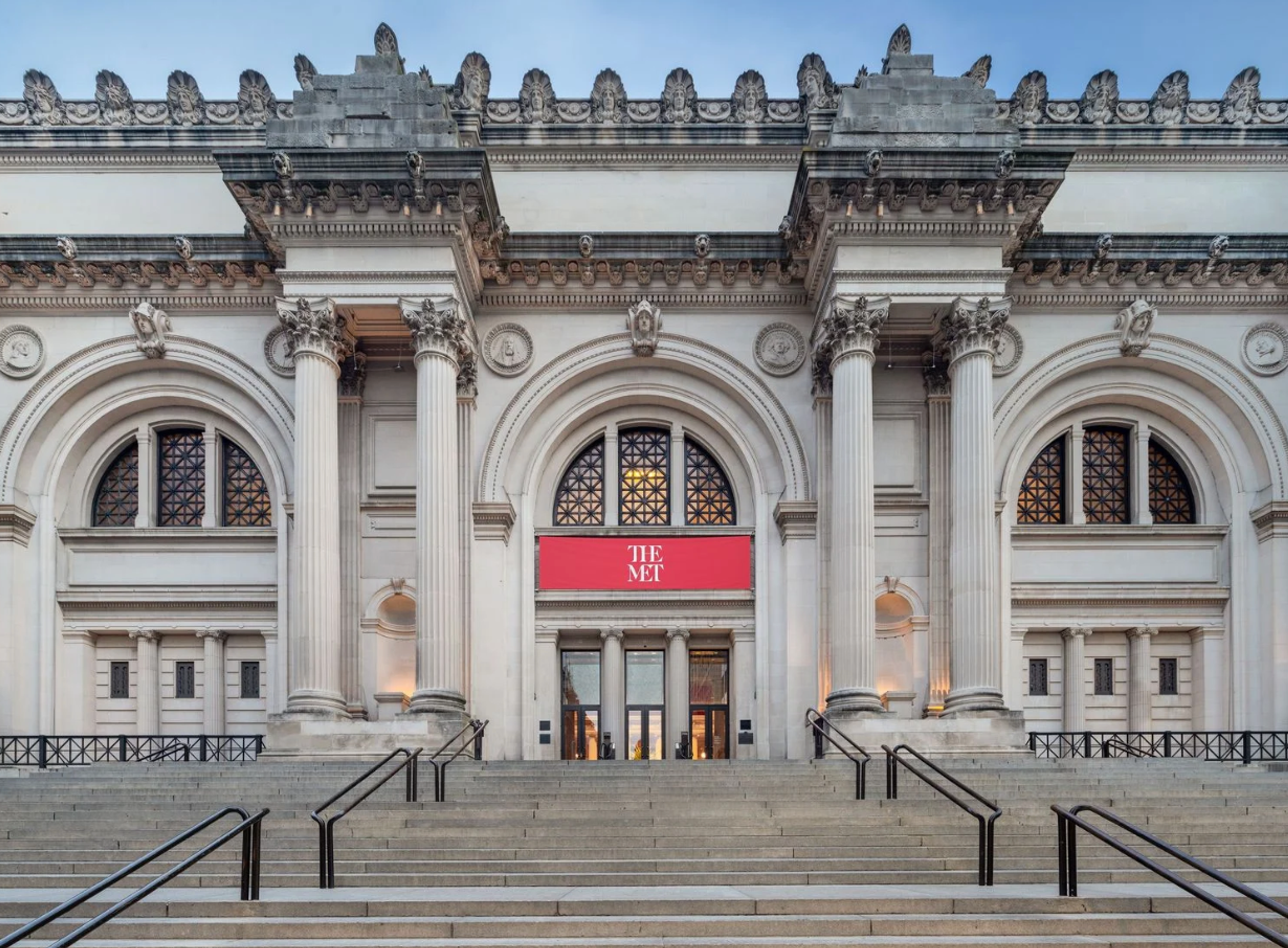 Champion 新品 メトロポリタン美術館 The Metropolitan Museum