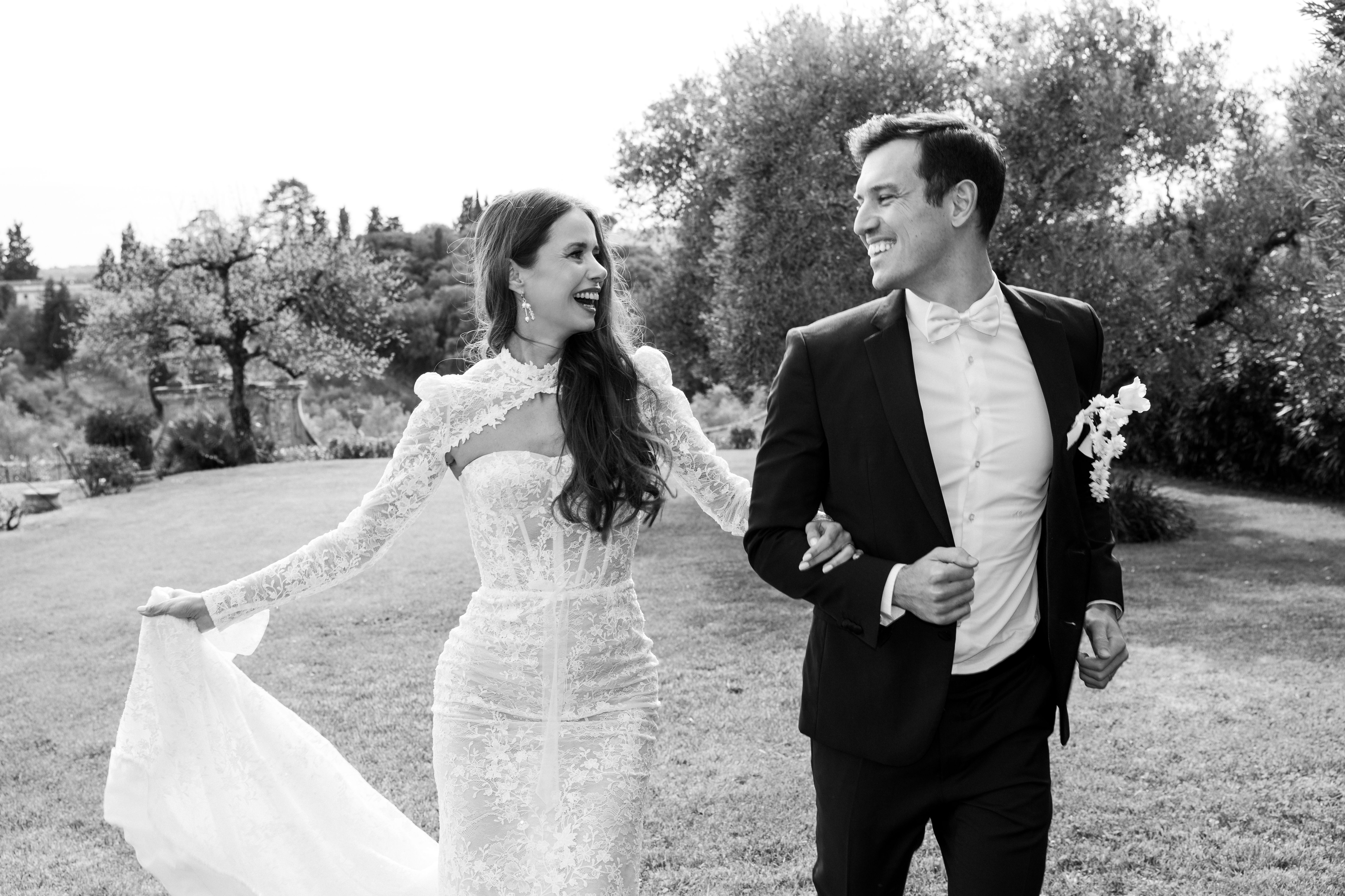 Destination wedding photographer hero image