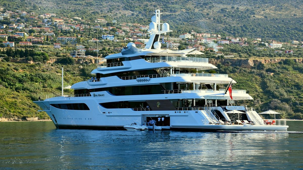 Luxury Yachts SEO Case Study: 12,000+ Monthly Visitors in 12 Months