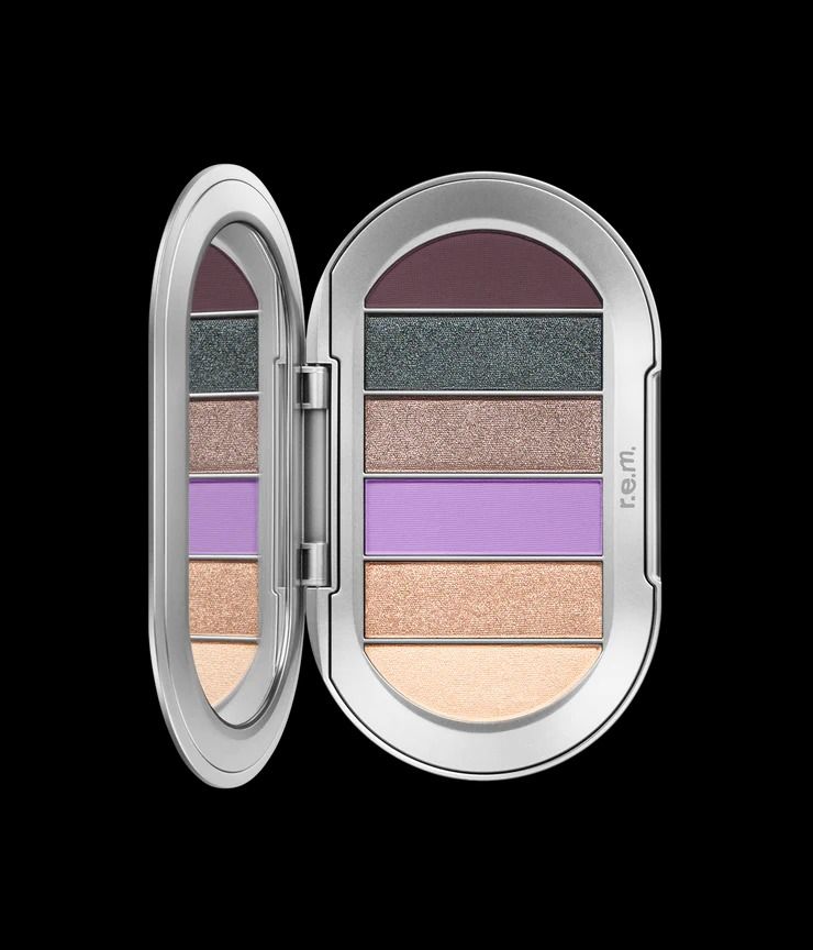 r.e.m beauty by Ariana Grande eye shadow palette
