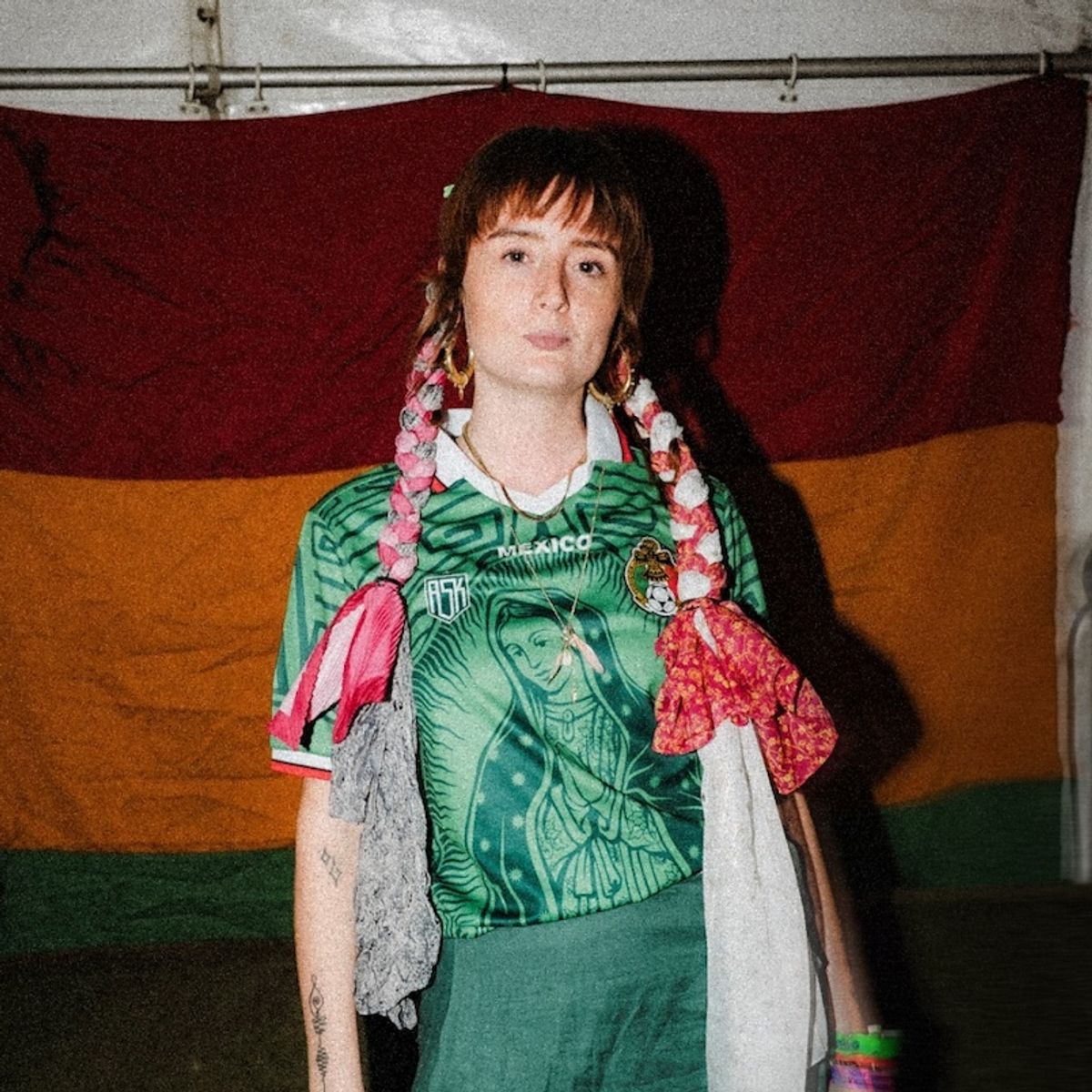 DEATHRADIO w/ Les Vins & Clara Rose