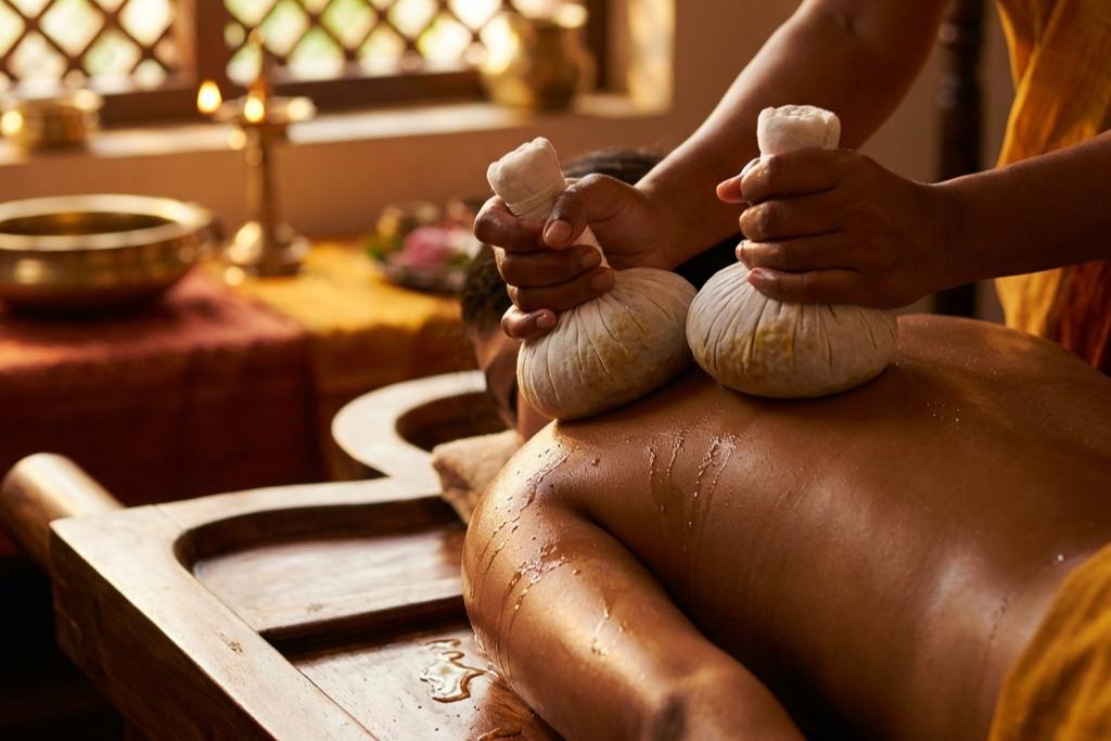 Njavara Kizhi Ayurveda treatment at Vaidya Vrindavanam, Haripad