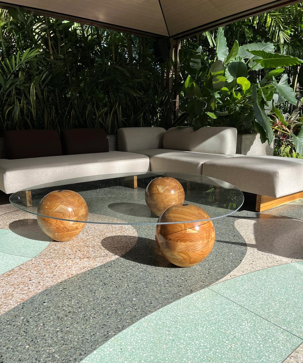 Mesa esferas de teca — 1