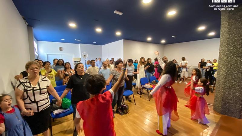 Cómo Unirte a Nuestra Comunidad