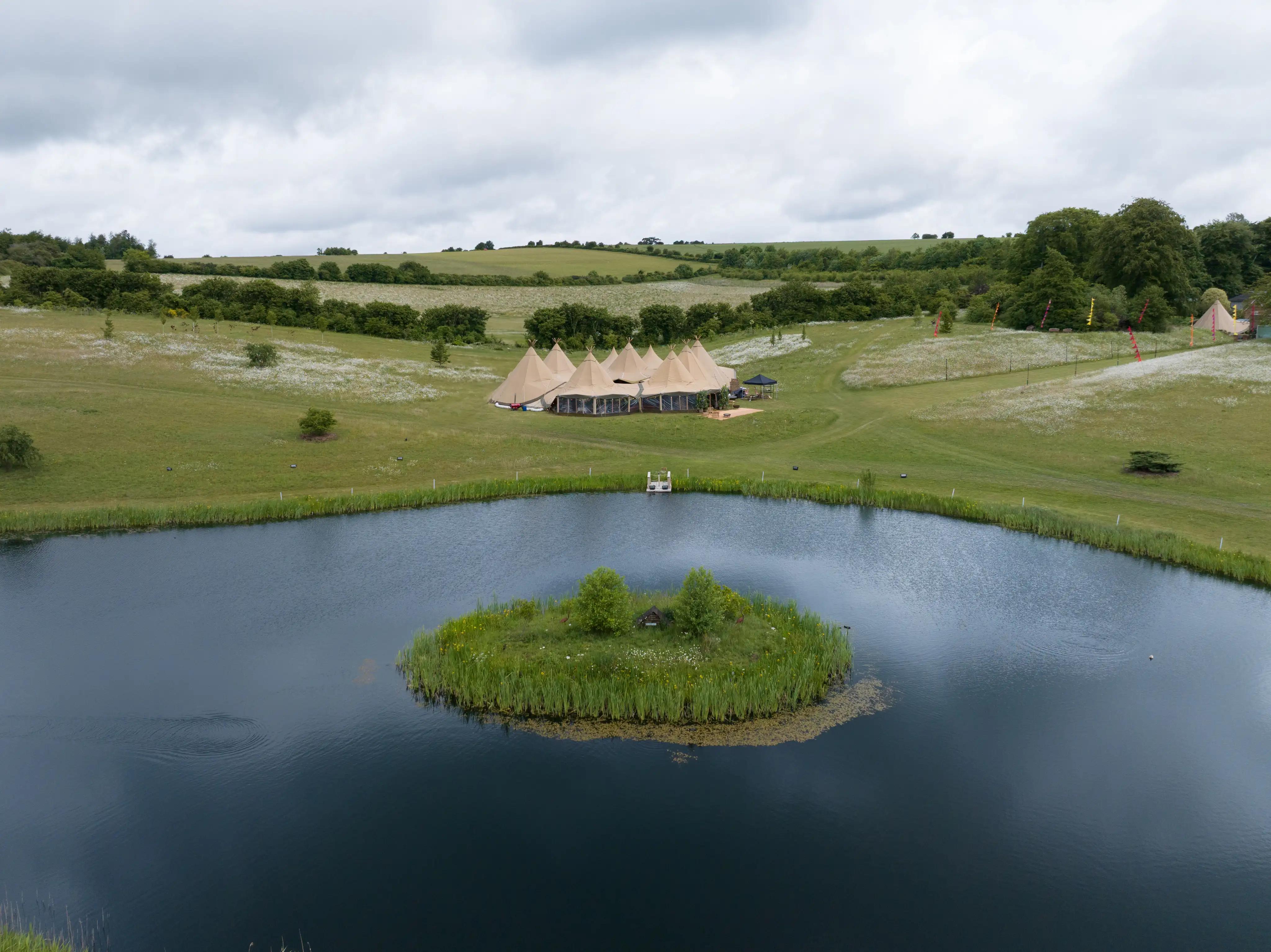 Tipi lakes