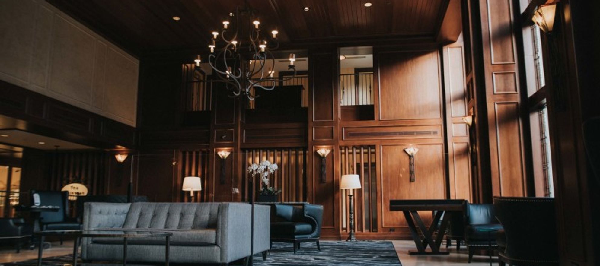 Interior of the Larkspur Lounge at the Rimrock Resort Hotel