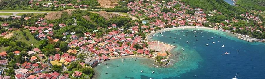 Exploring Les Saintes by speedboat