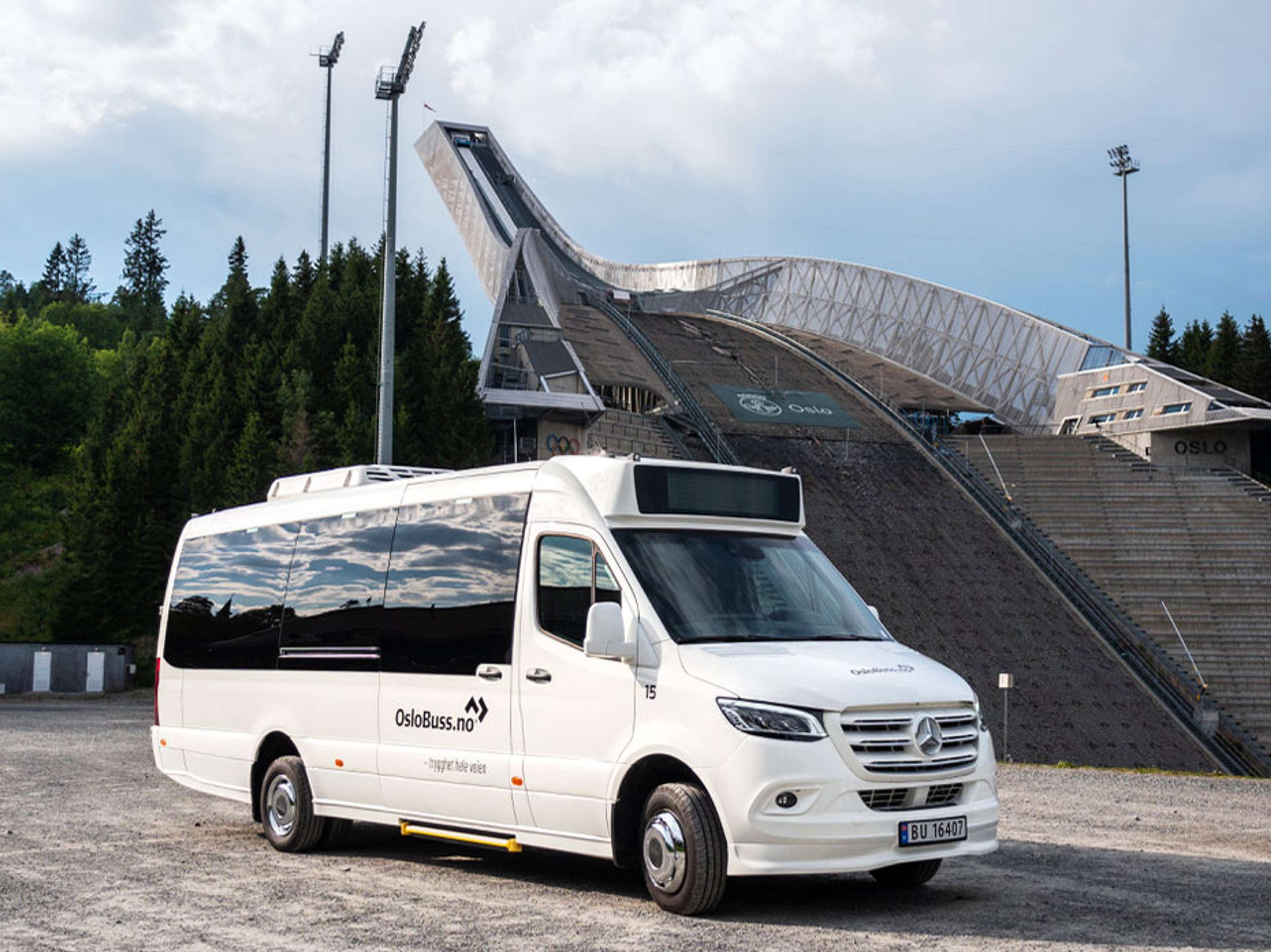 Leie minibuss uten sjåfør