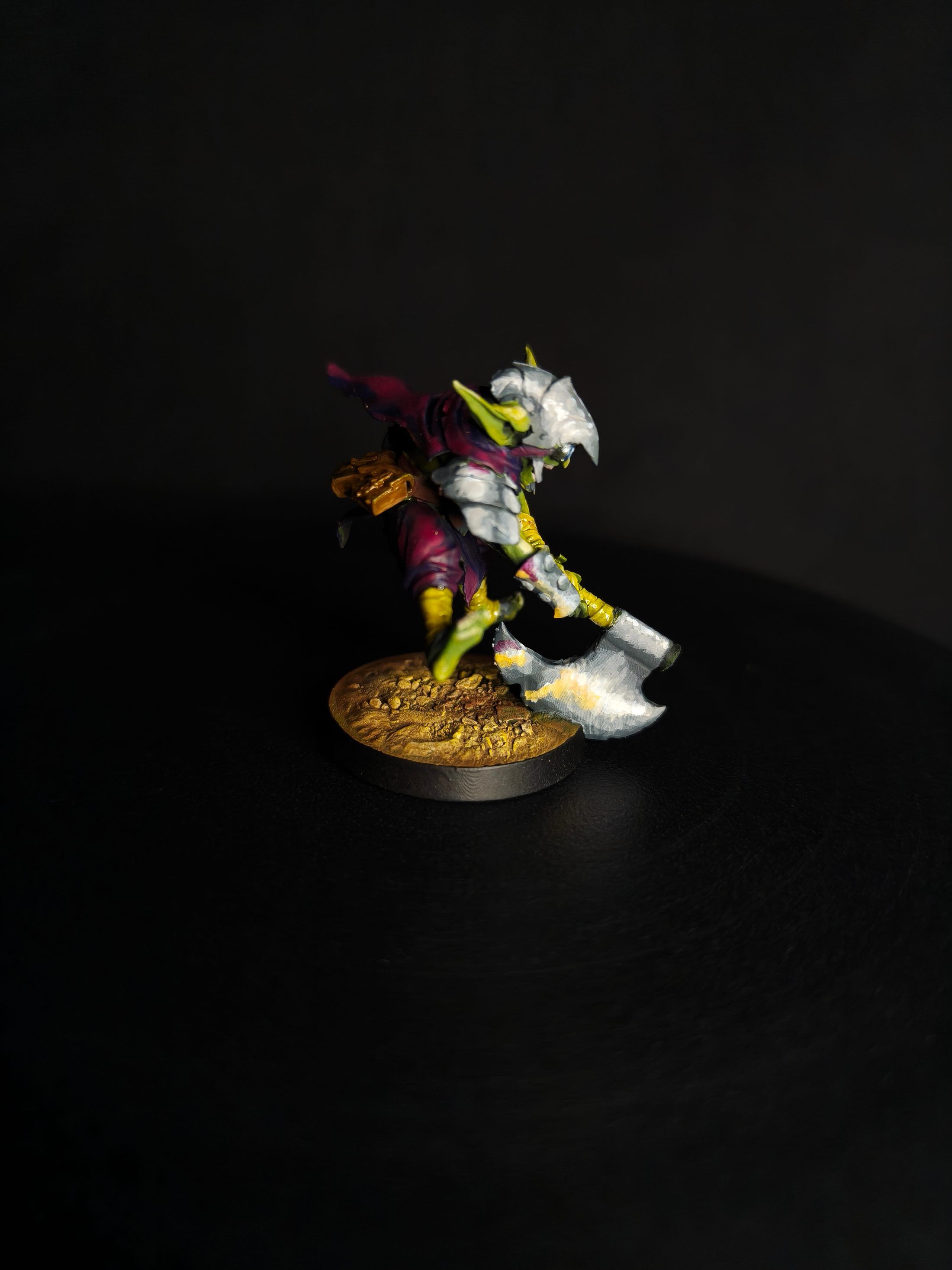 Crooked Goblin - Grinning Blade