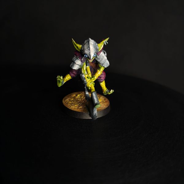 Crooked Goblin - Grinning Blade