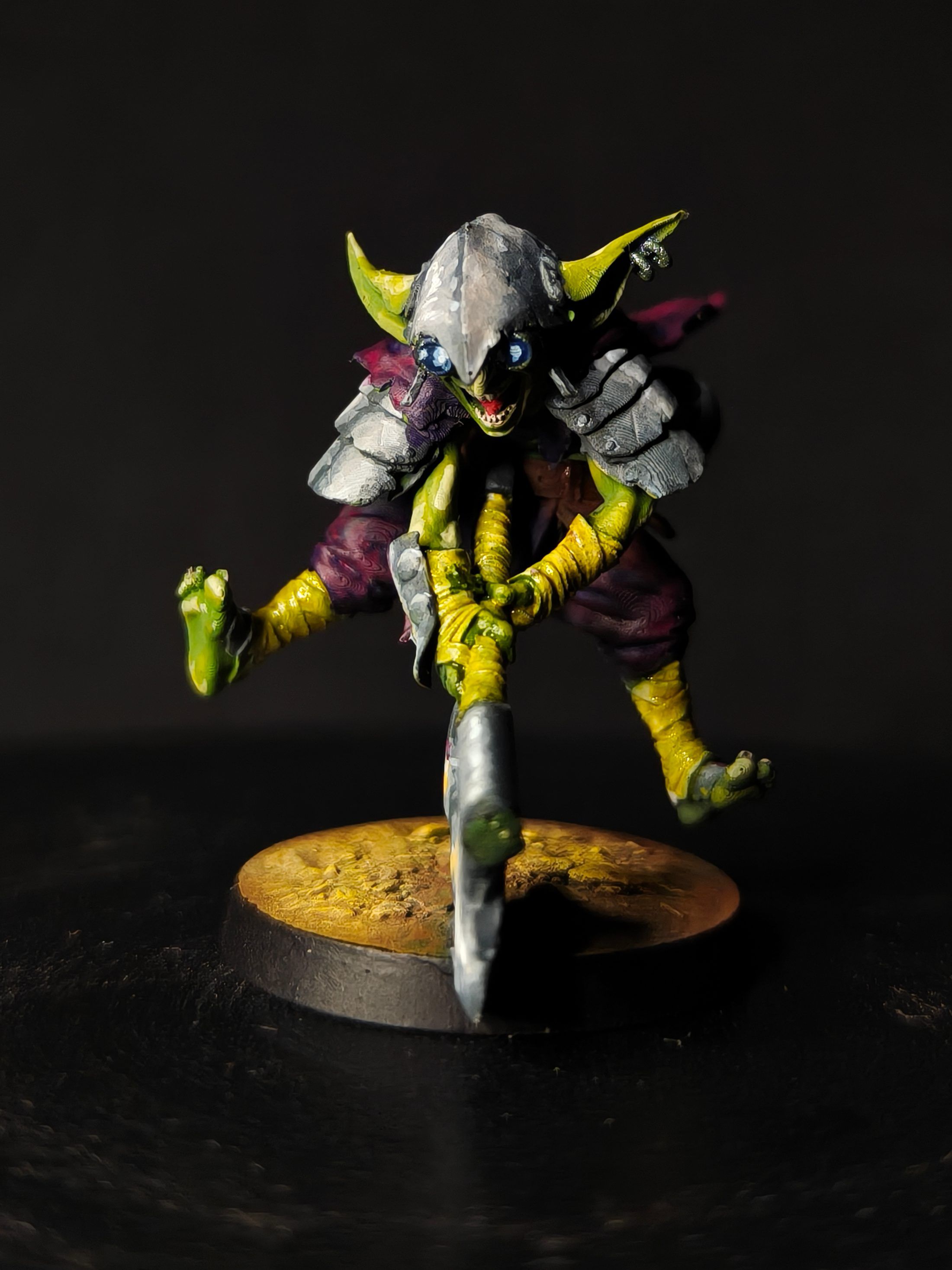 Crooked Goblin - Grinning Blade