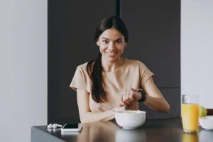 Featured image for What positive effects does fasting have on your mental health as well as on your physical health? - written by elissar souweid, bio-r® nutritionist & research specialist