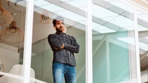 Featured image for L'ANXIÉTÉ LIÉE À LA CARRIÈRE, QU'EST-CE QUE C'EST ET QUELS SONT SES PRINCIPAUX SYMPTÔMES?