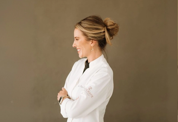 A female doctor