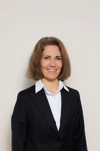 Dr. med. Eszter Kenézlői