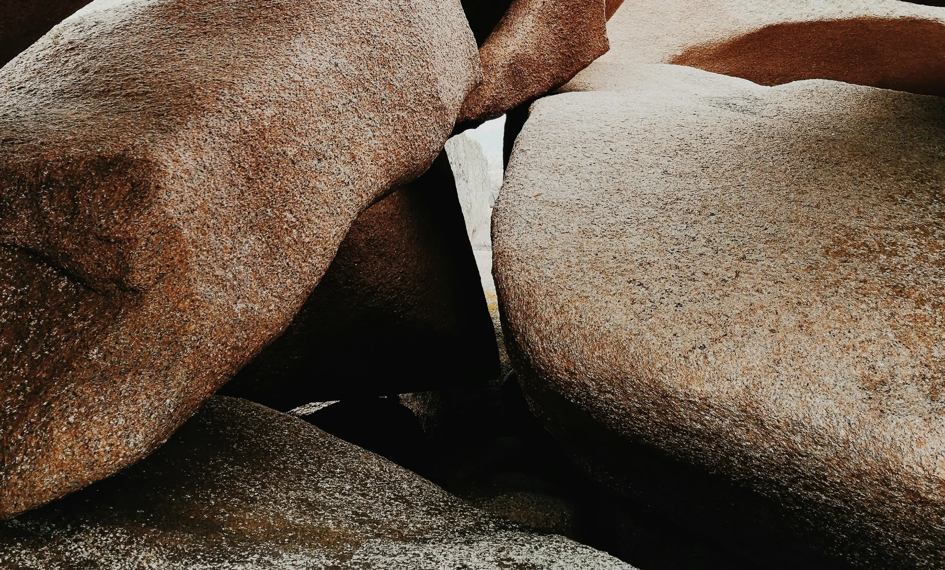 Stones of varying sizes stacked on top of each other
