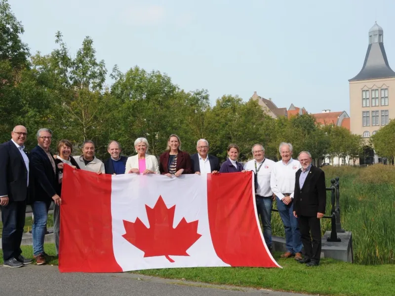 1000 Canadese vlaggen