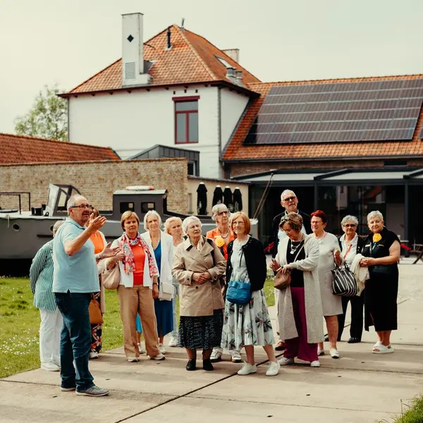 Group visit with guide